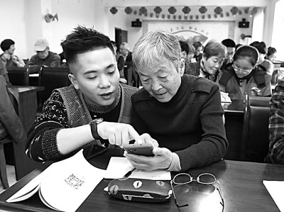 中老年人，迷上短视频但别迷失自我