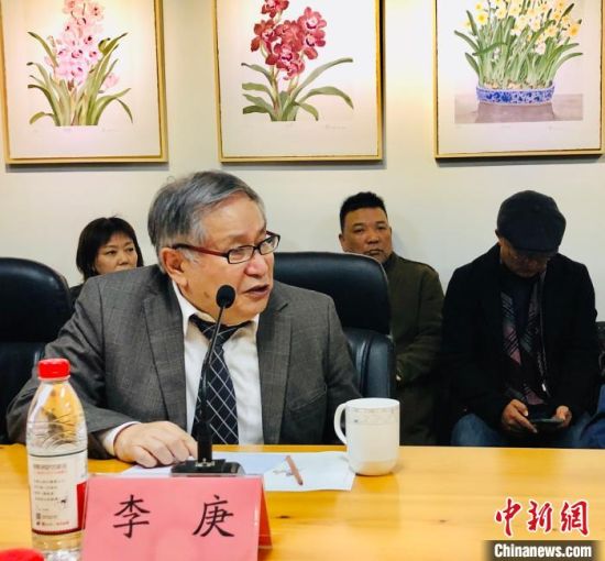 李可染画院院长李庚?！⊥踝婷?摄