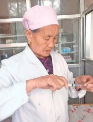 守护村民健康半个多世纪，甘肃乡村医生何世英——“我就要当好乡亲身边的120”